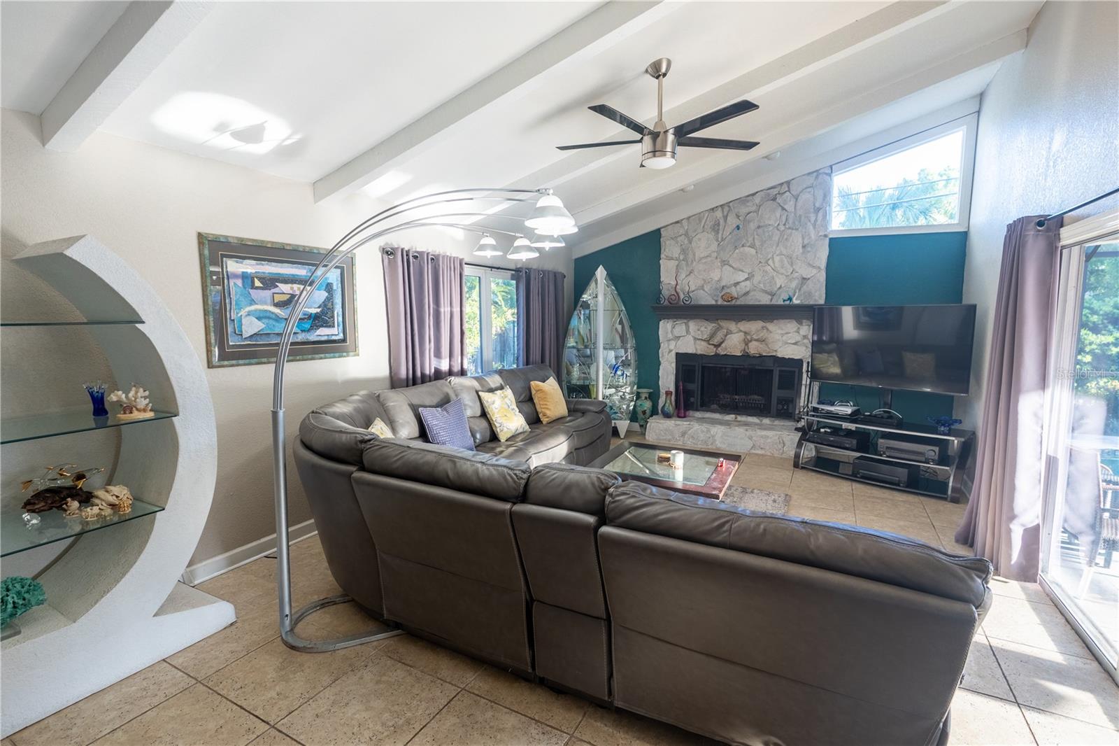 Image 16 of 50 For 33 Southwind Drive