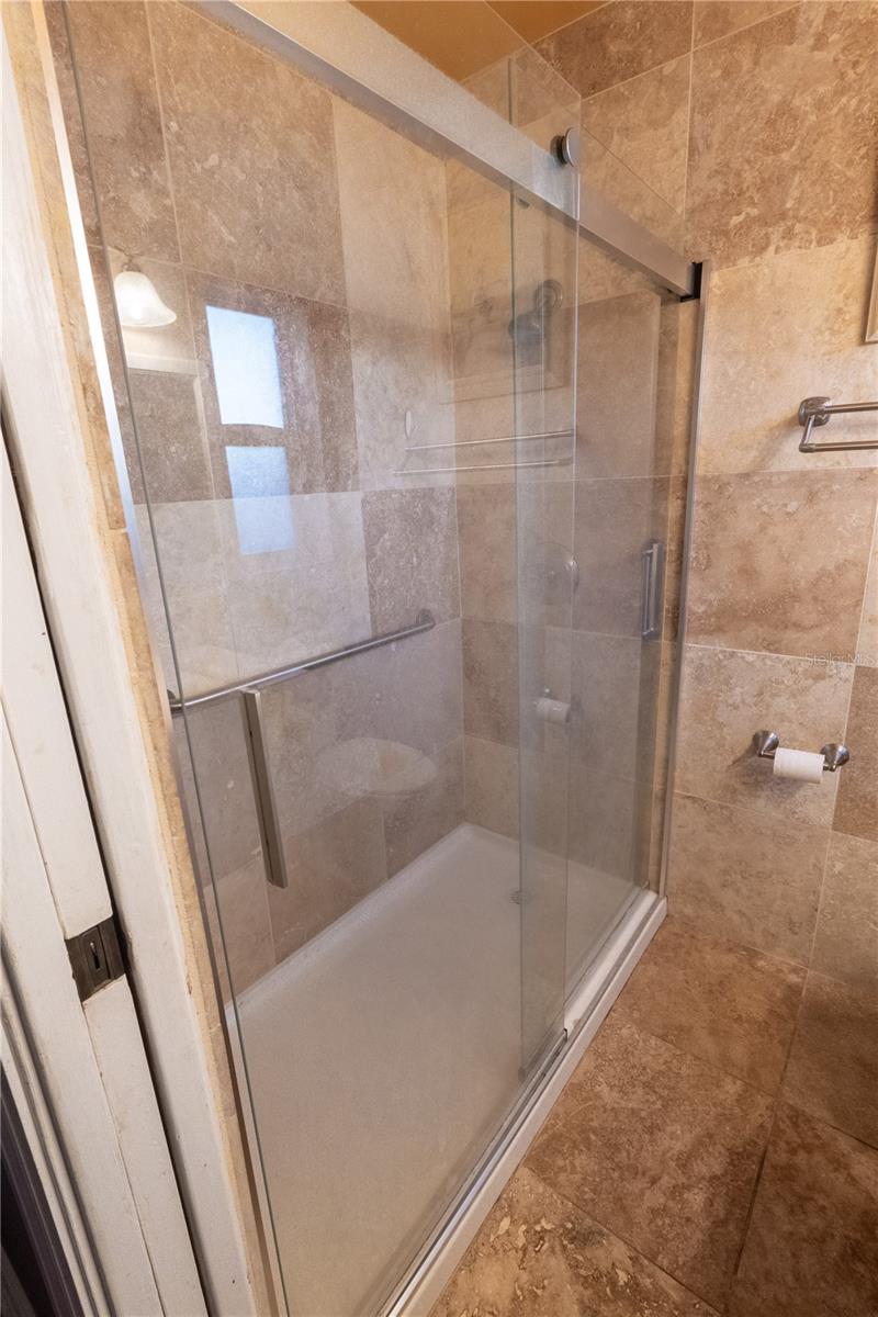 Image 21 of 50 For 33 Southwind Drive