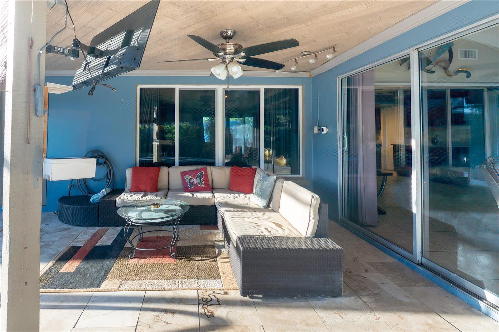 Image 32 of 50 For 33 Southwind Drive