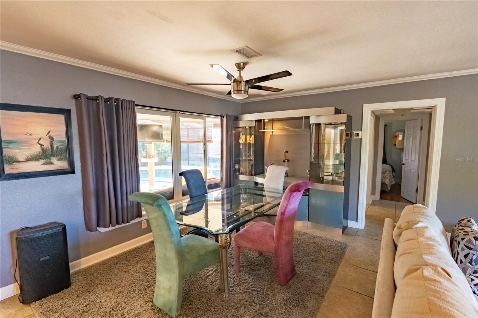 Image 5 of 50 For 33 Southwind Drive