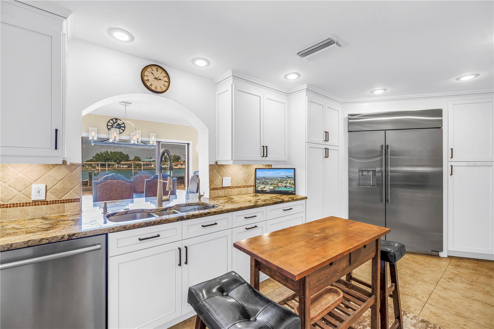 Image 24 of 96 For 3945 Poinsettia Drive