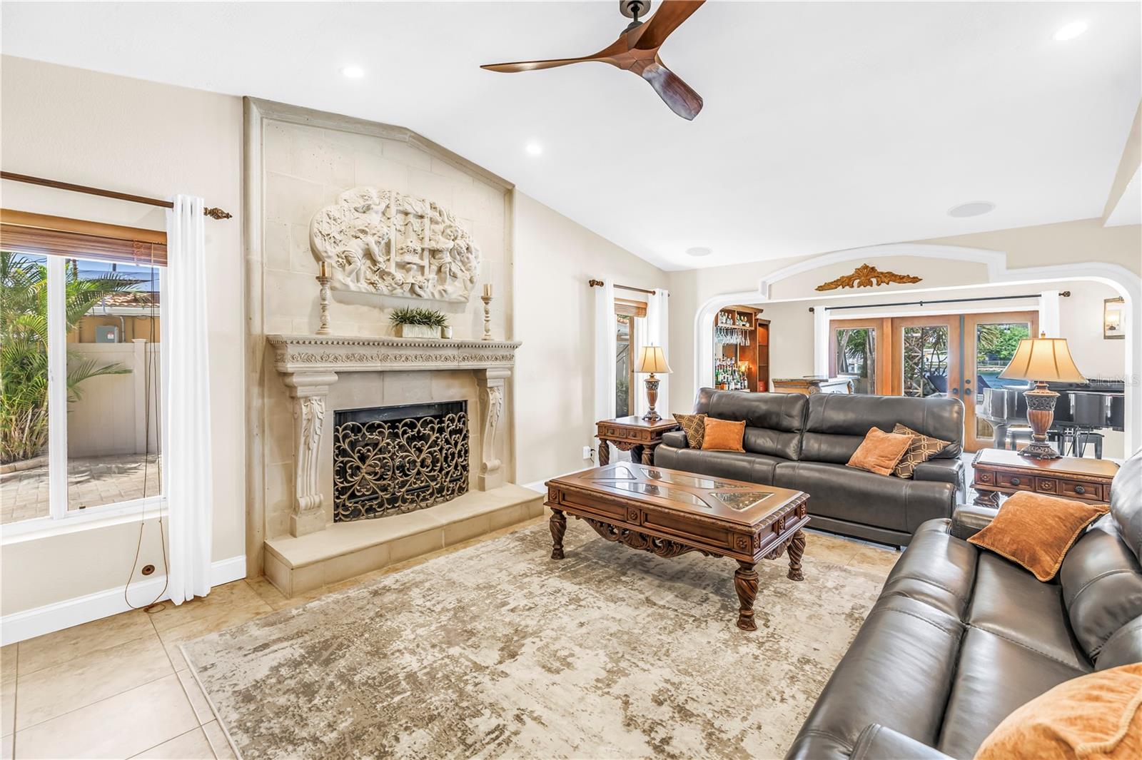 Image 26 of 96 For 3945 Poinsettia Drive