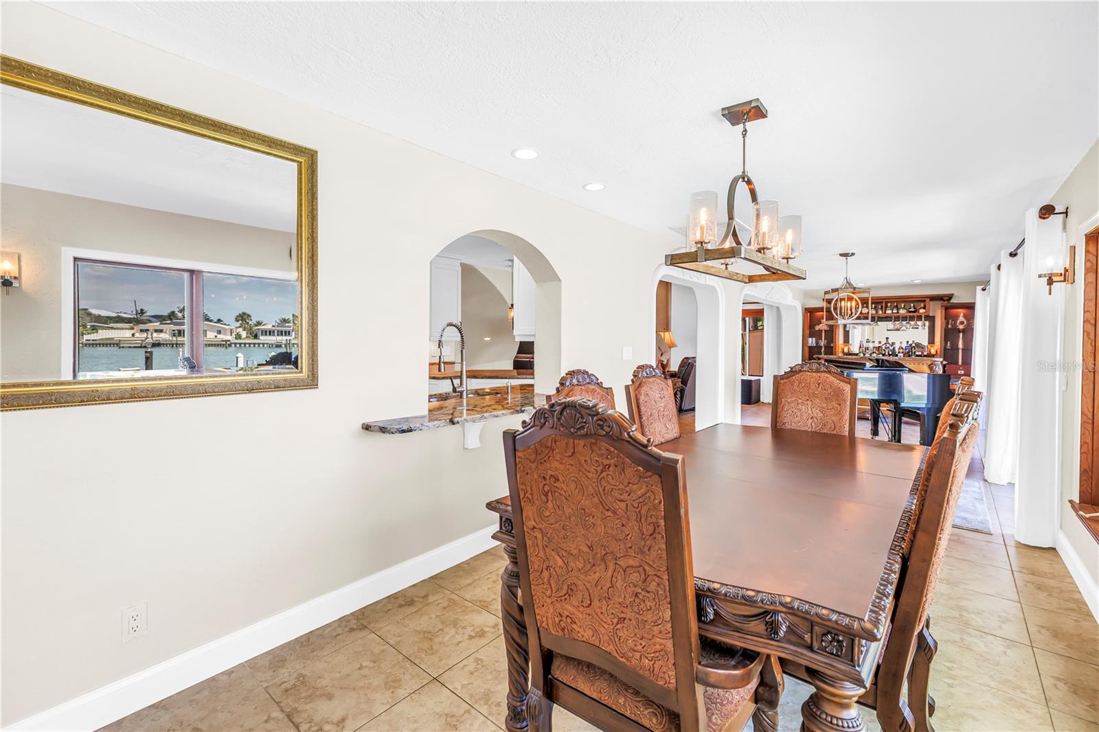 Image 36 of 96 For 3945 Poinsettia Drive