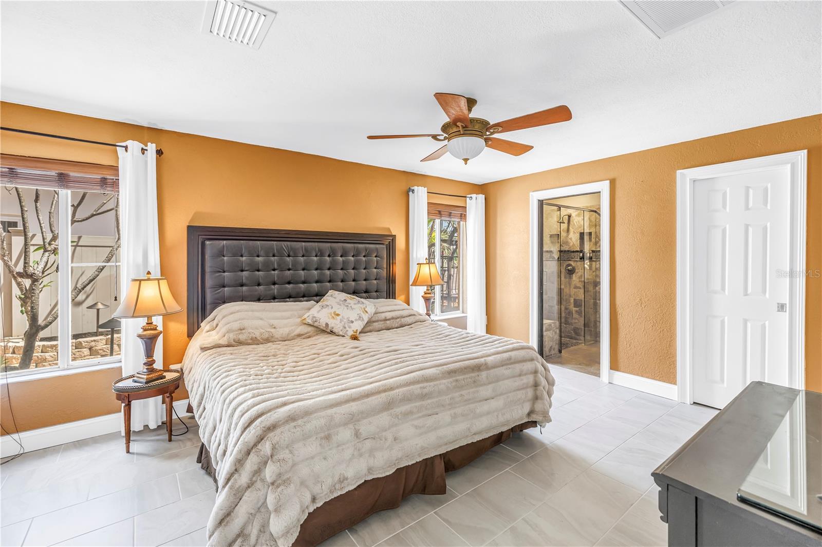 Image 37 of 96 For 3945 Poinsettia Drive