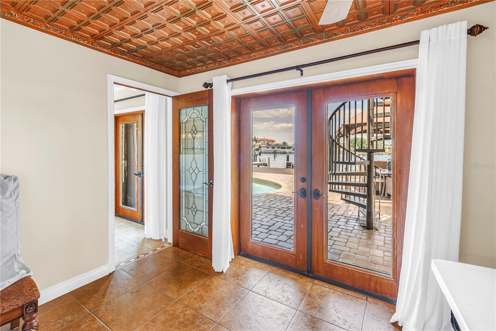 Image 46 of 96 For 3945 Poinsettia Drive