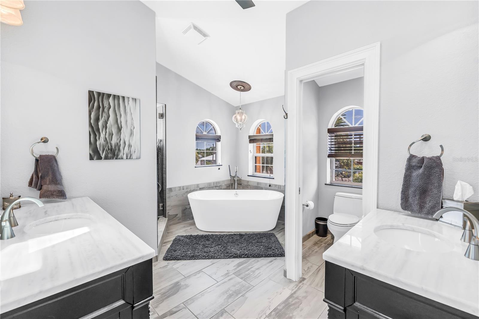 Image 55 of 96 For 3945 Poinsettia Drive