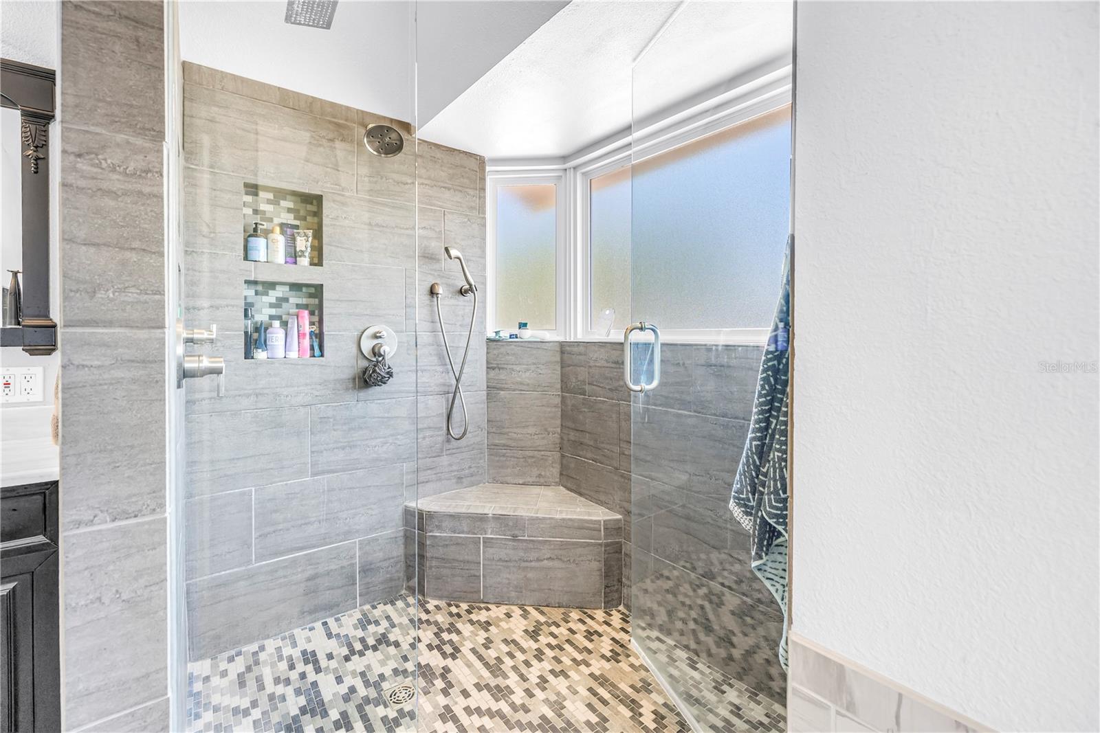 Image 57 of 96 For 3945 Poinsettia Drive