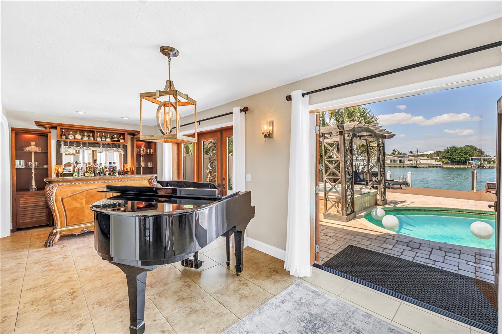 Image 9 of 96 For 3945 Poinsettia Drive