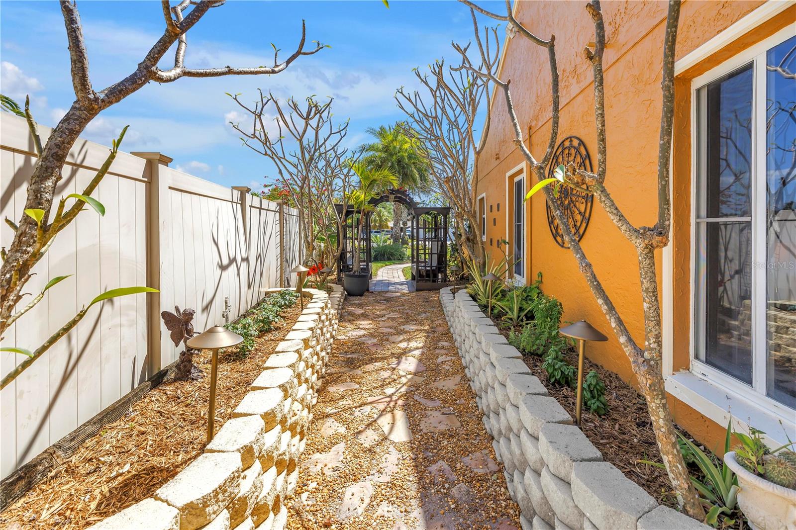 Image 94 of 96 For 3945 Poinsettia Drive