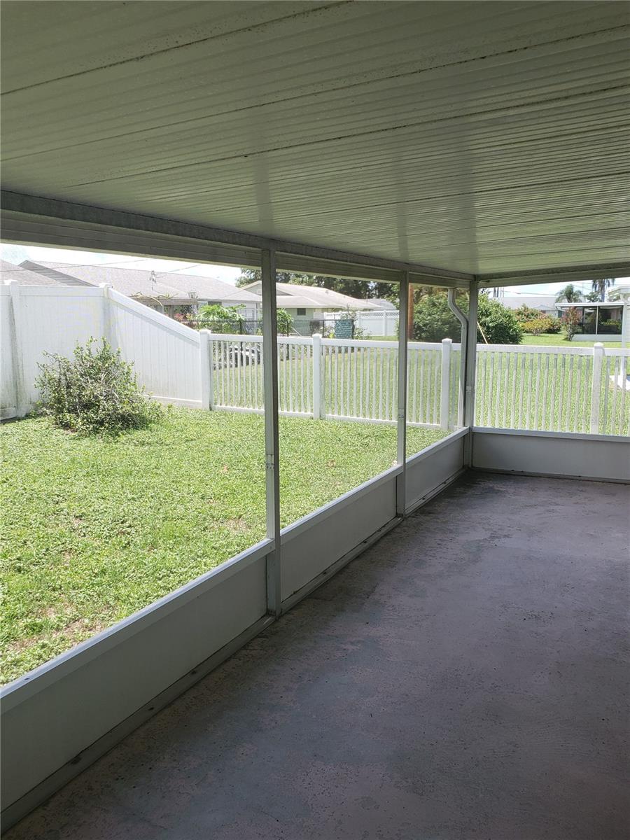 Image 11 of 12 For 714 Indian Wells Avenue