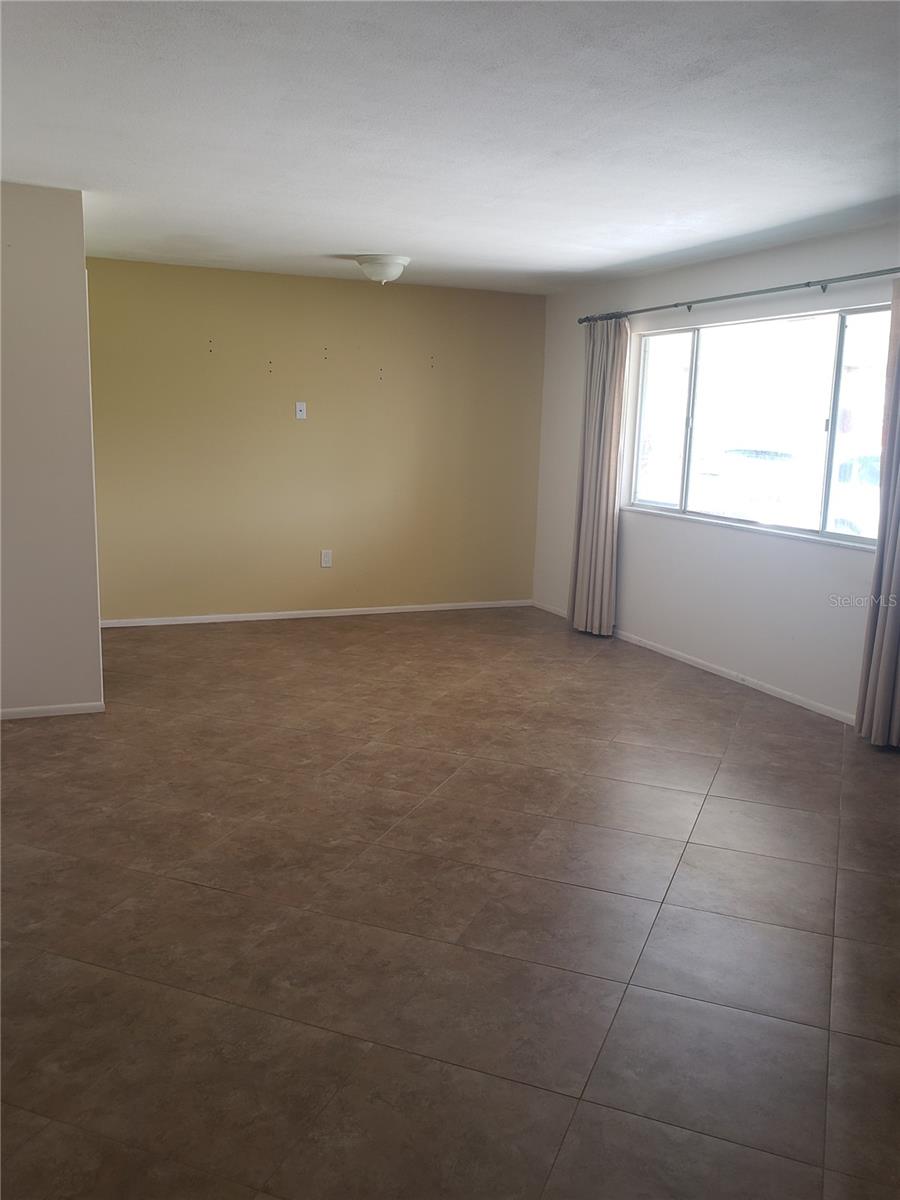 Image 2 of 12 For 714 Indian Wells Avenue