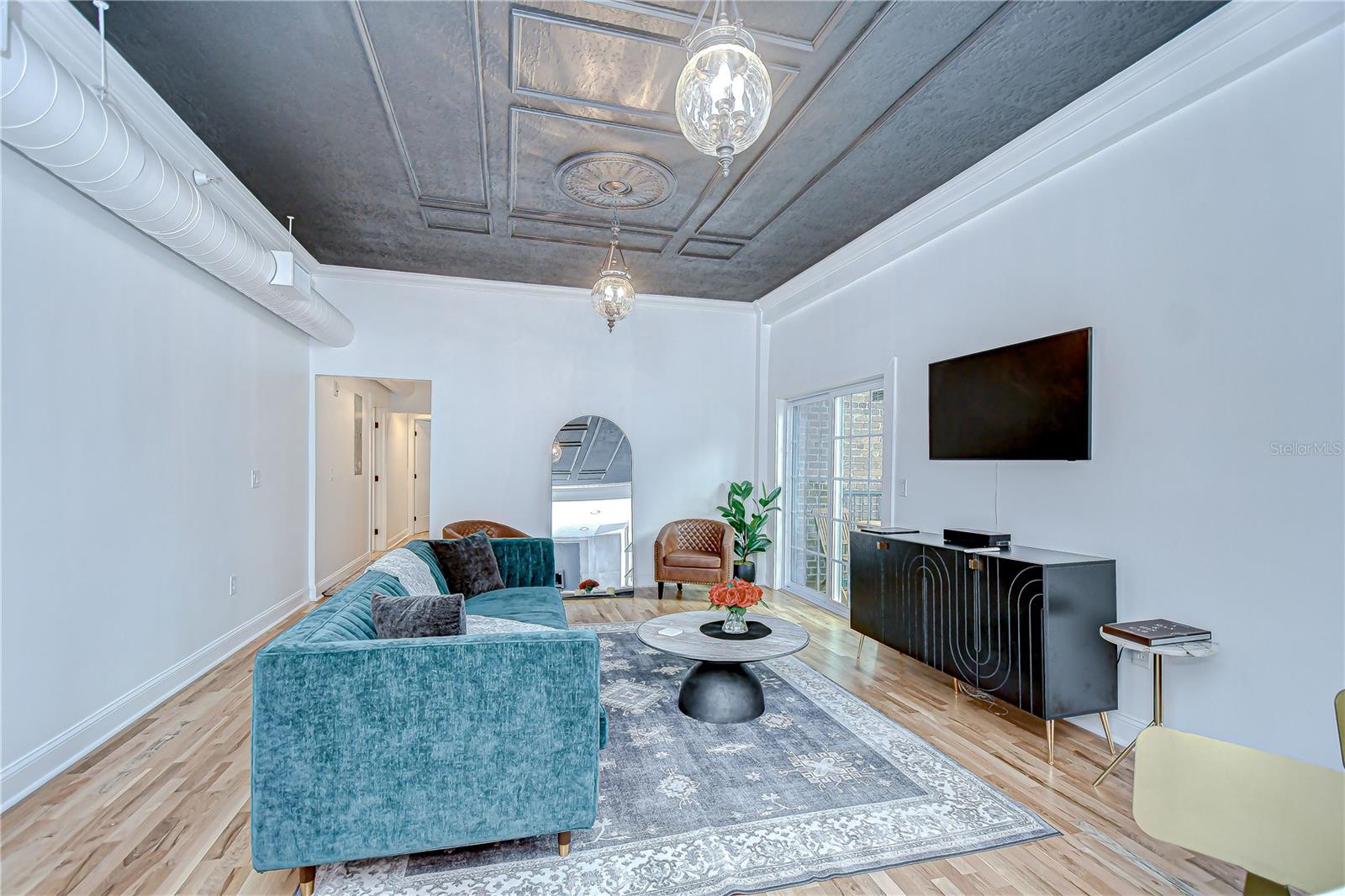 Image 12 of 28 For 215 Central Avenue 2b