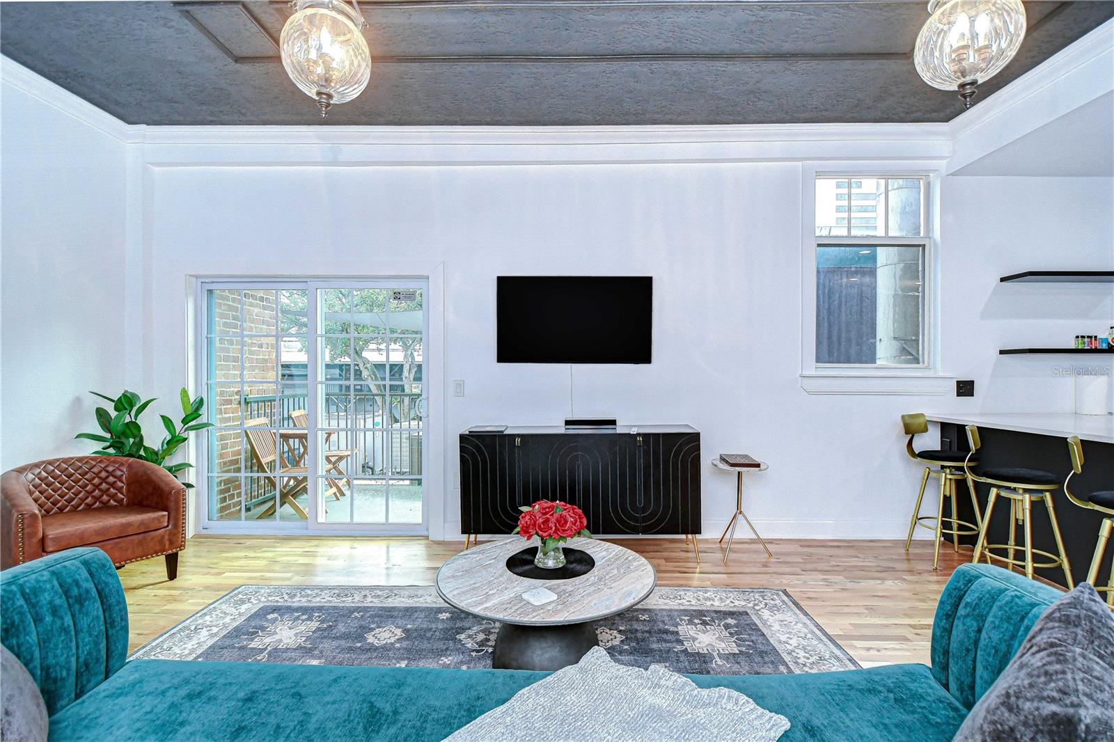 Image 15 of 28 For 215 Central Avenue 2b