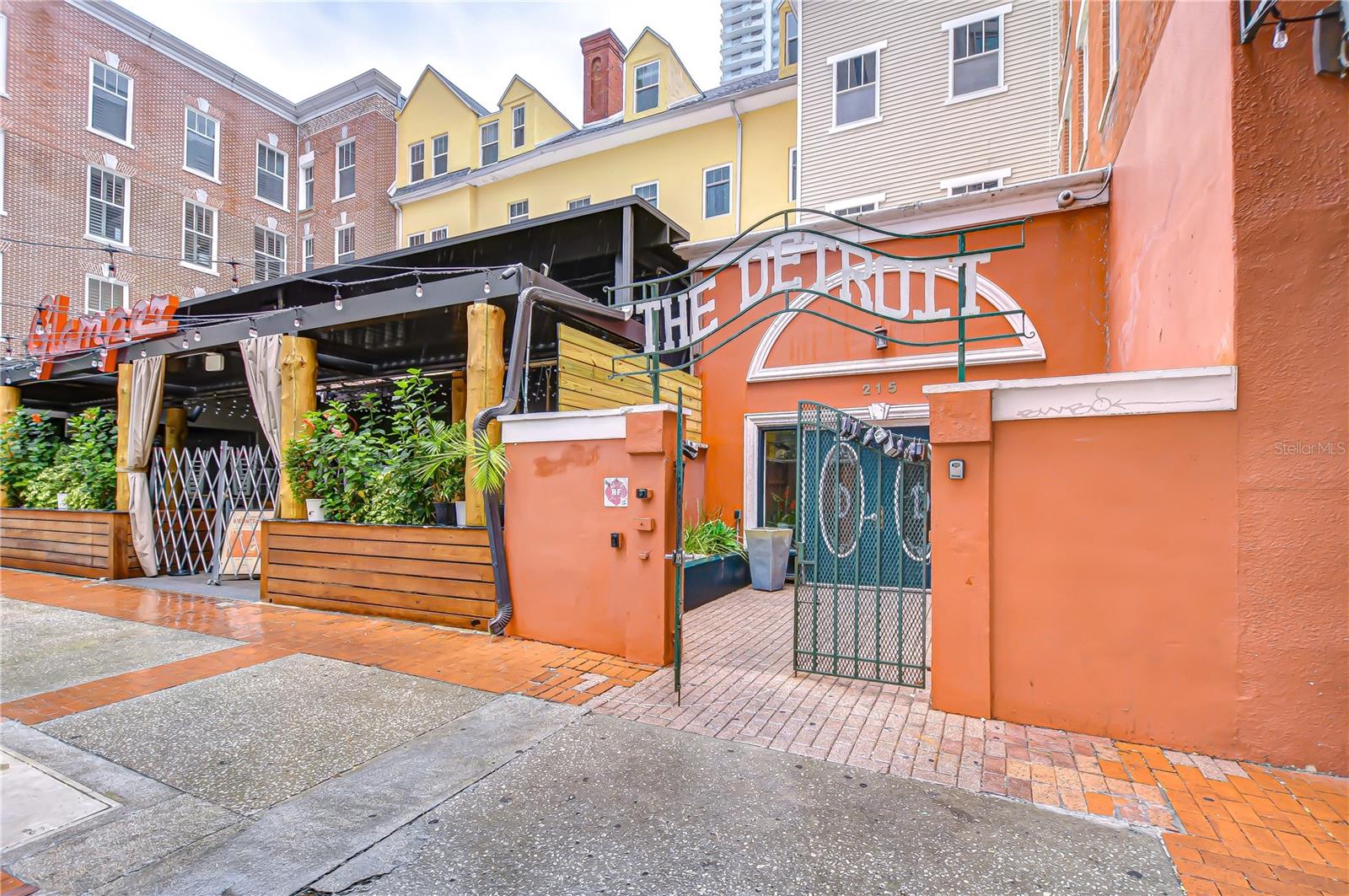 Image 2 of 28 For 215 Central Avenue 2b