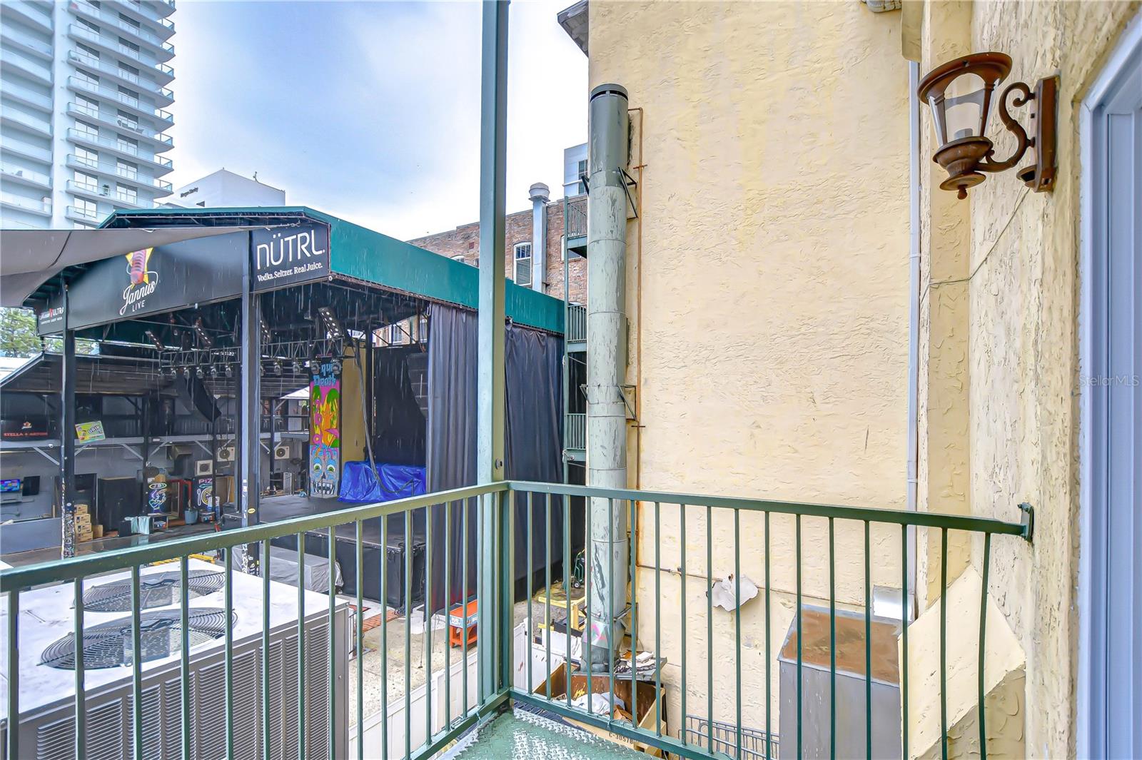 Image 4 of 28 For 215 Central Avenue 2b