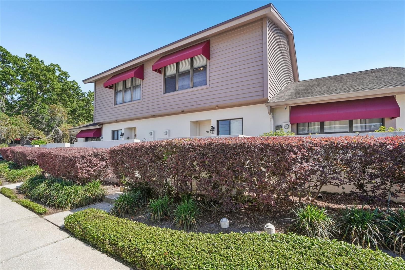 Image 2 of 41 For 745 Oak Park Place