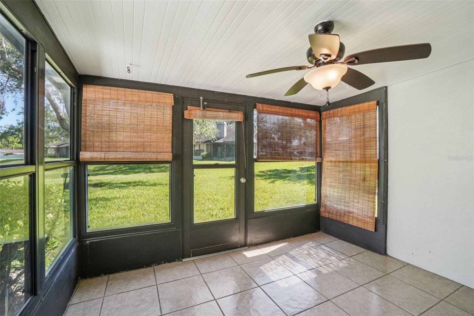 Image 33 of 41 For 745 Oak Park Place