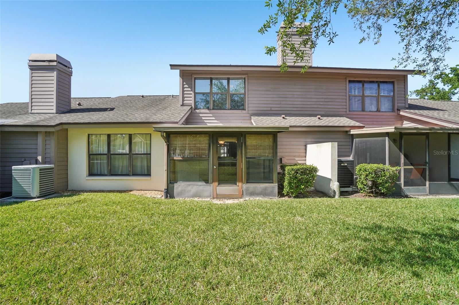 Image 36 of 41 For 745 Oak Park Place