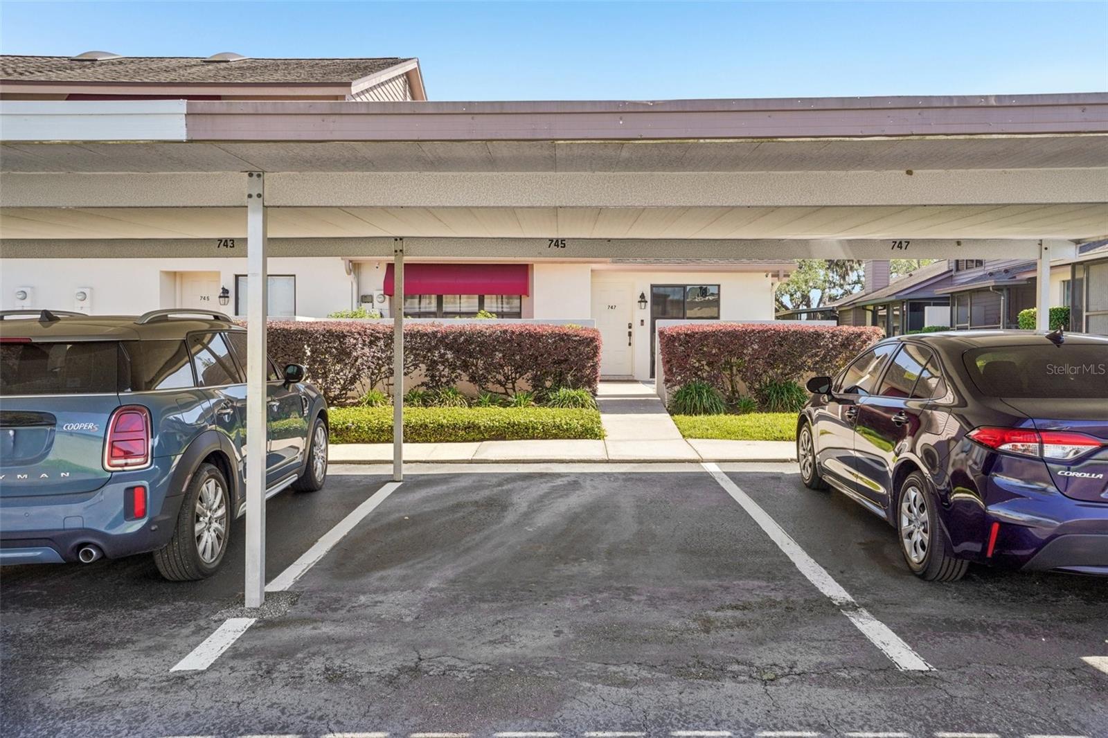 Image 39 of 41 For 745 Oak Park Place