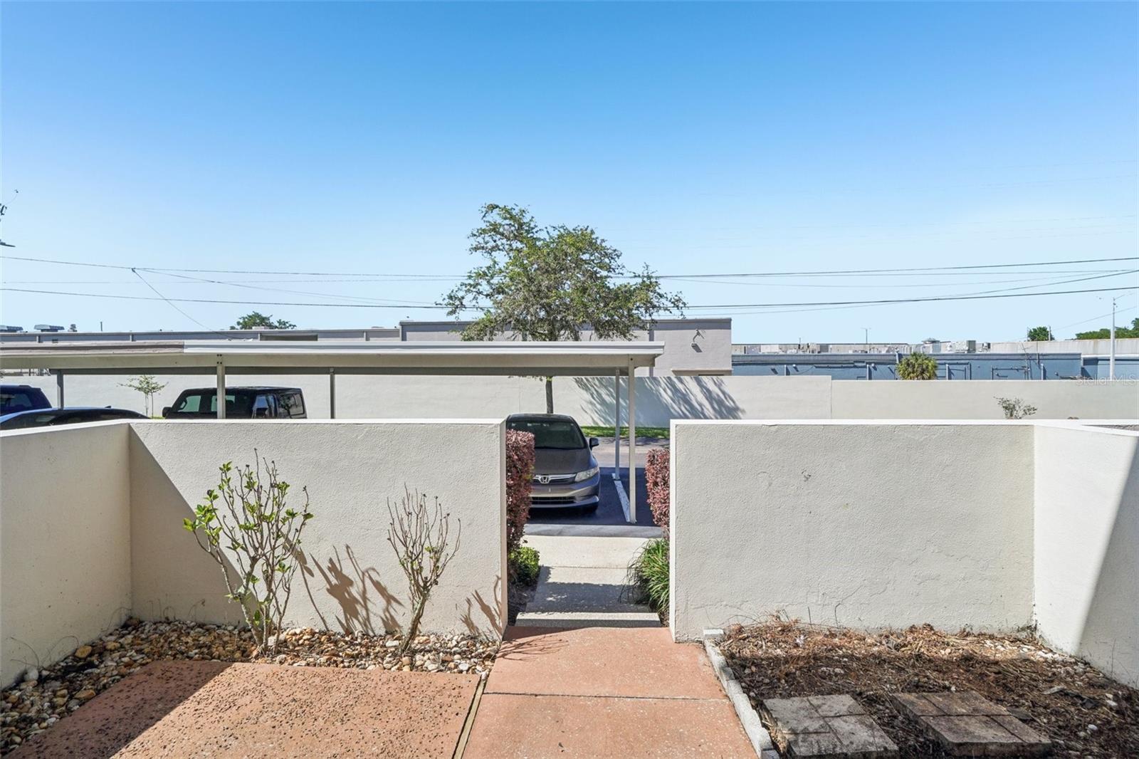 Image 6 of 41 For 745 Oak Park Place