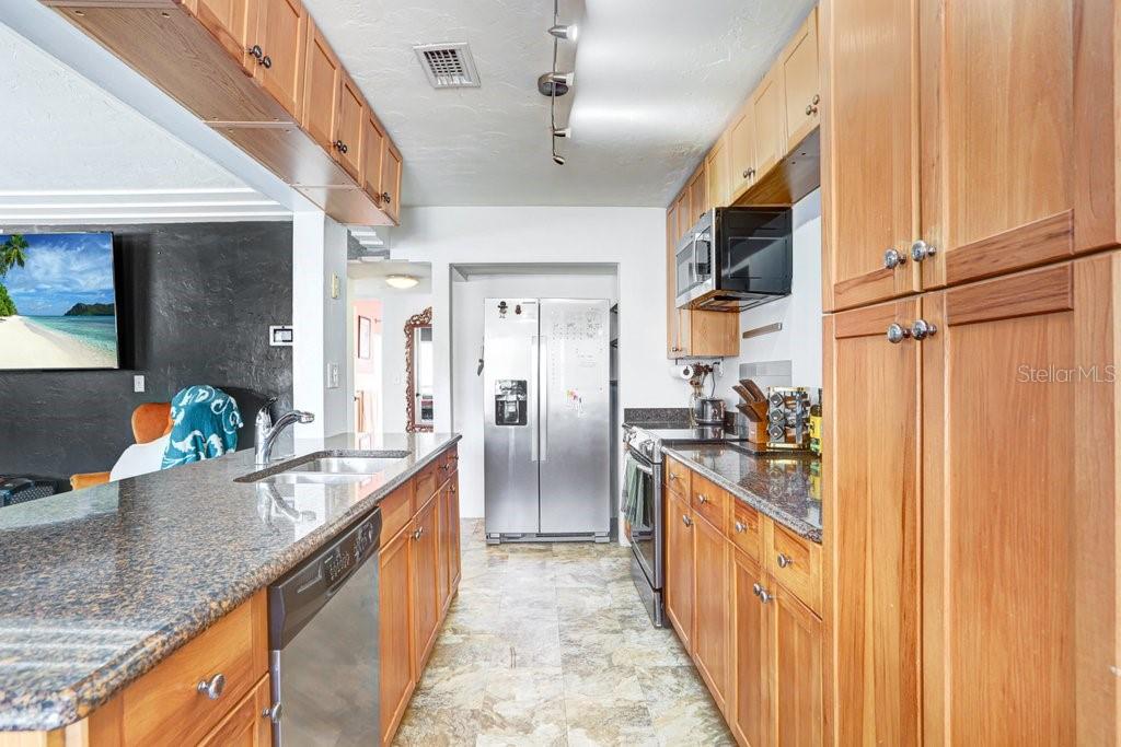 Image 11 of 32 For 5347 10th Street N