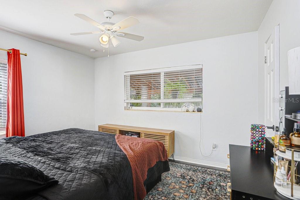 Image 12 of 32 For 5347 10th Street N