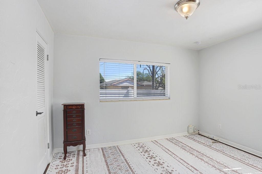 Image 14 of 32 For 5347 10th Street N