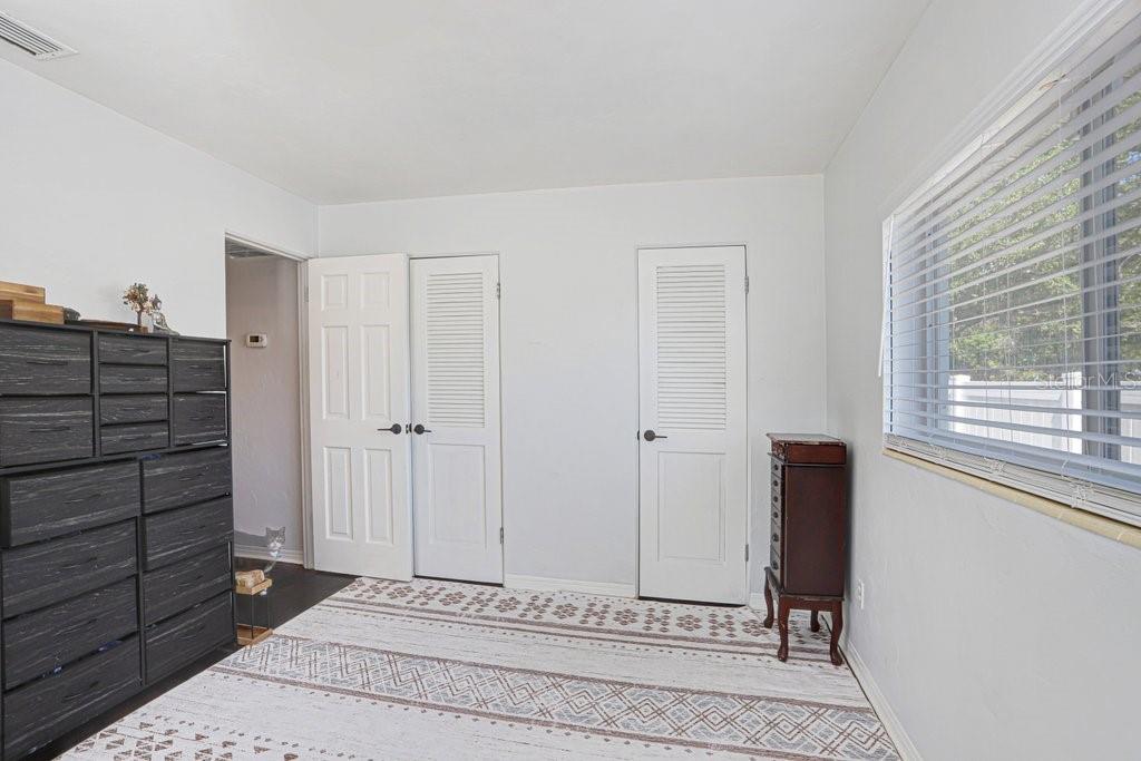 Image 15 of 32 For 5347 10th Street N