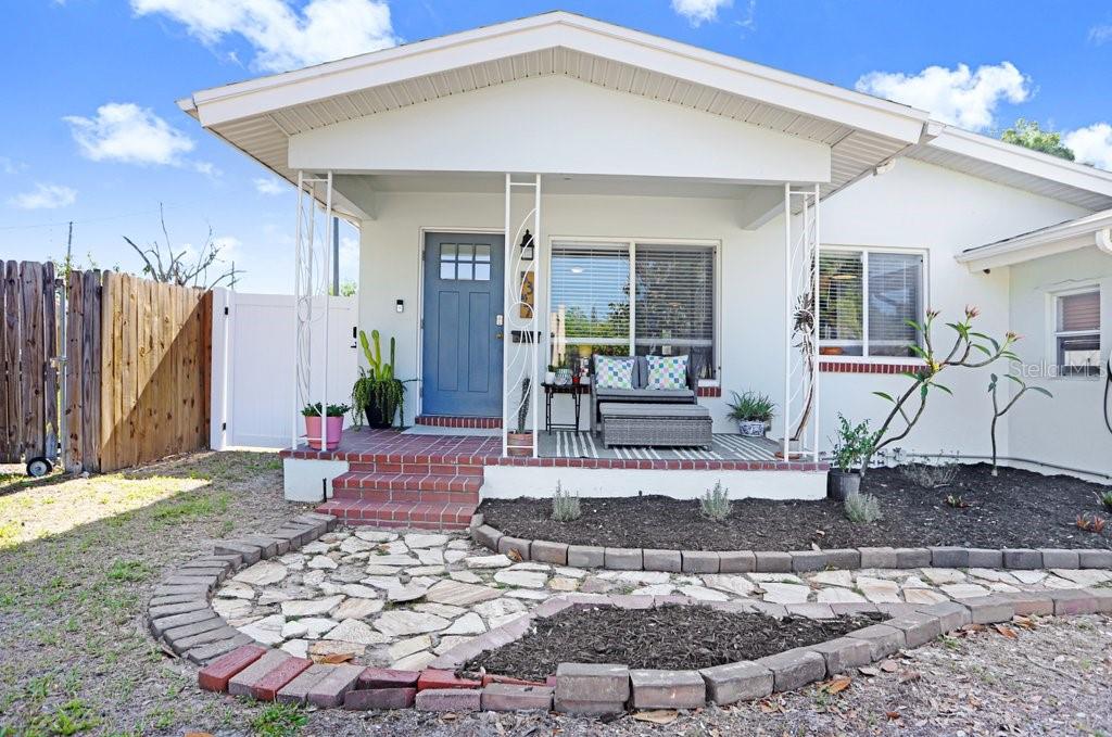 Image 2 of 32 For 5347 10th Street N