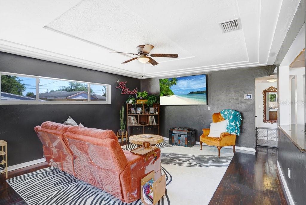 Image 6 of 32 For 5347 10th Street N