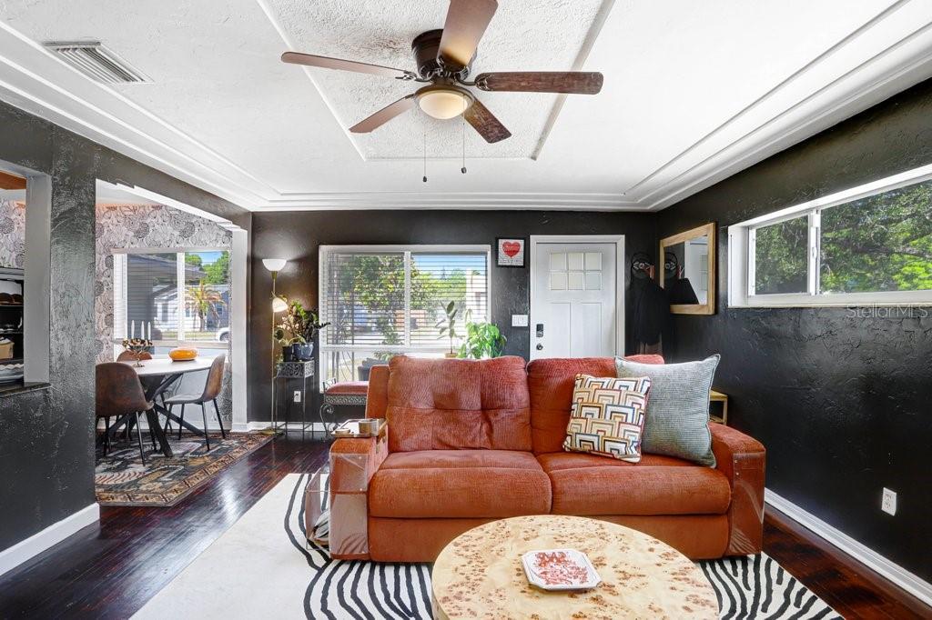 Image 7 of 32 For 5347 10th Street N