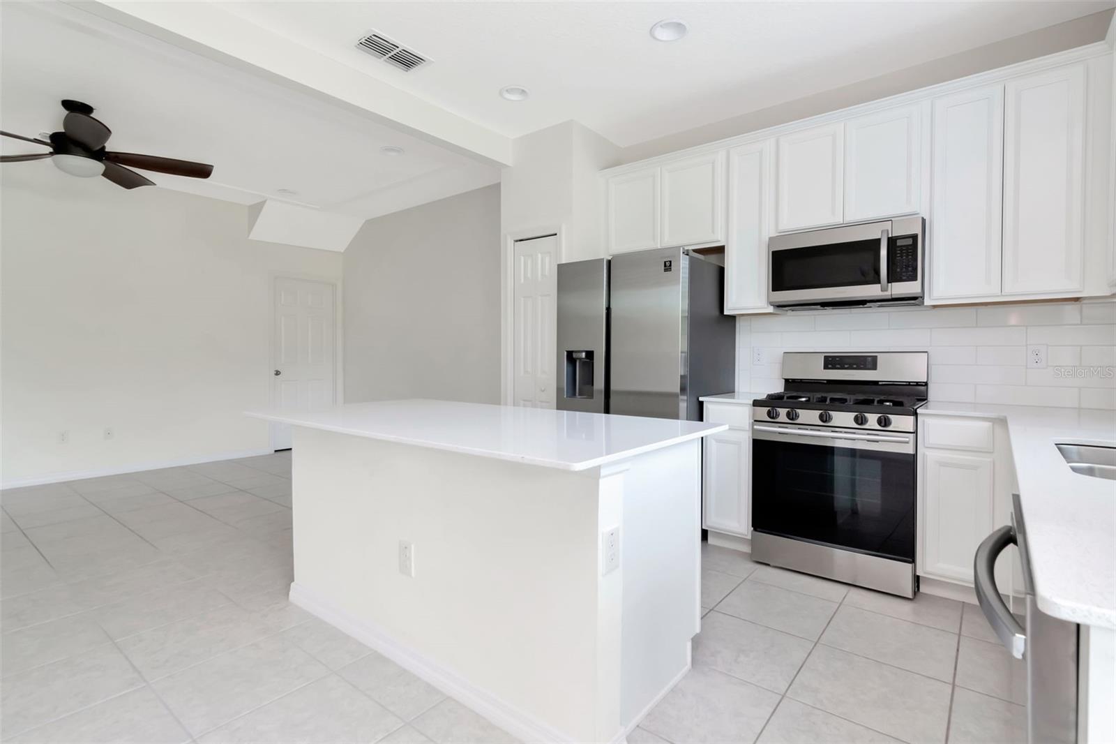 Image 7 of 30 For 6378 Camino Drive