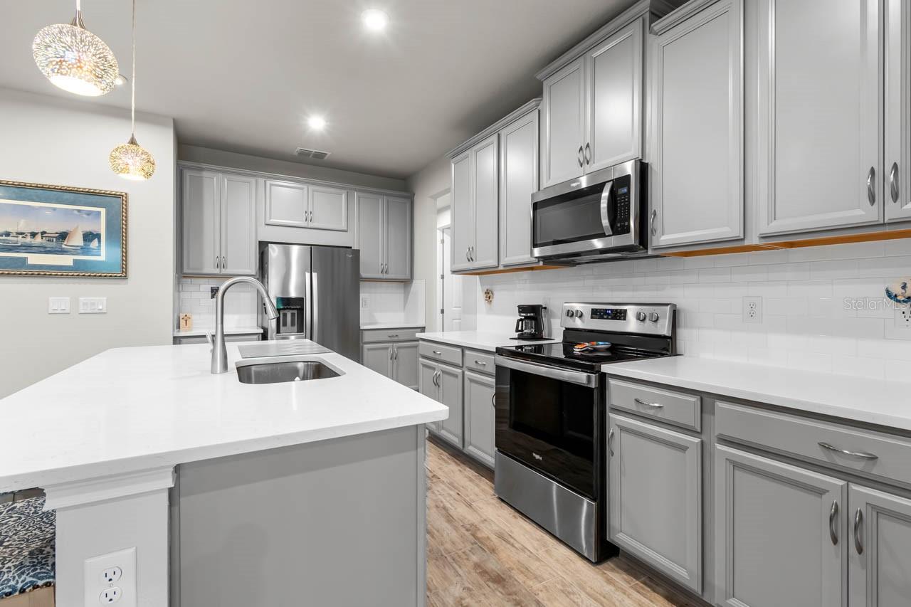 Image 19 of 52 For 3775 Maxwell Park Drive 92