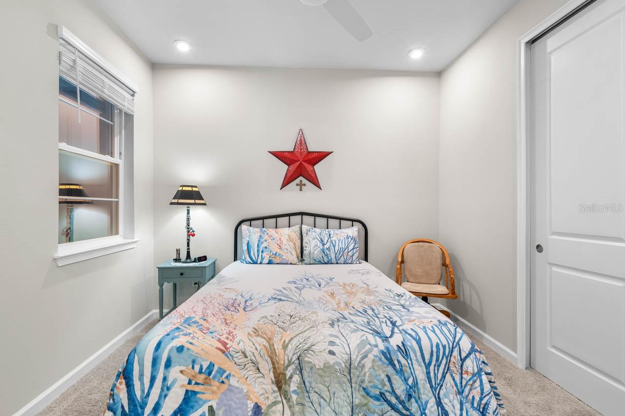 Image 33 of 52 For 3775 Maxwell Park Drive 92