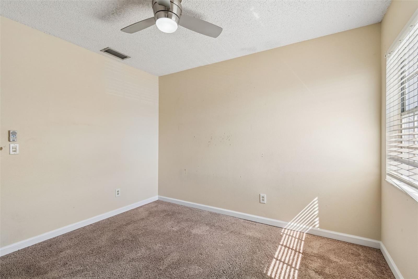 Image 17 of 20 For 4839 Mcelroy  F206