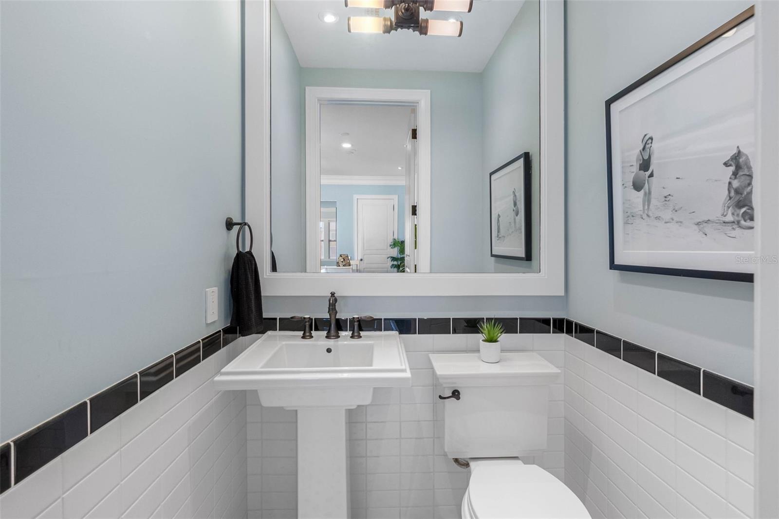 Listing photo id 12 for 19915 Gulf Boulevard 506