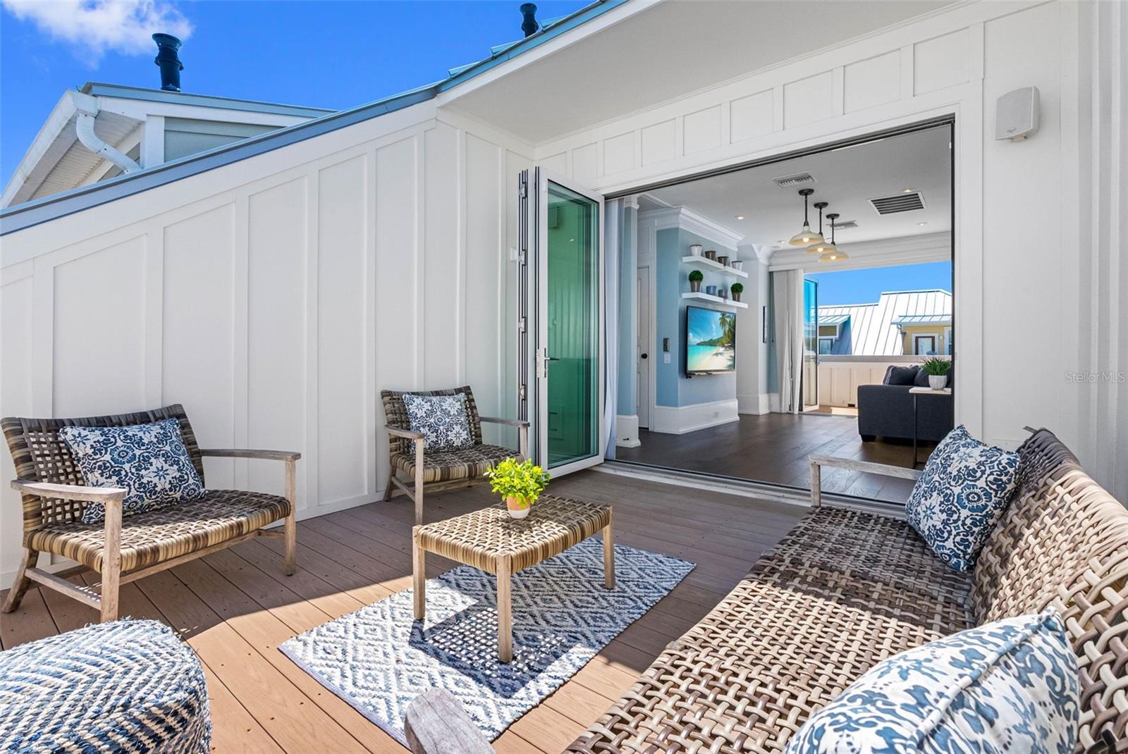 Listing photo id 28 for 19915 Gulf Boulevard 506
