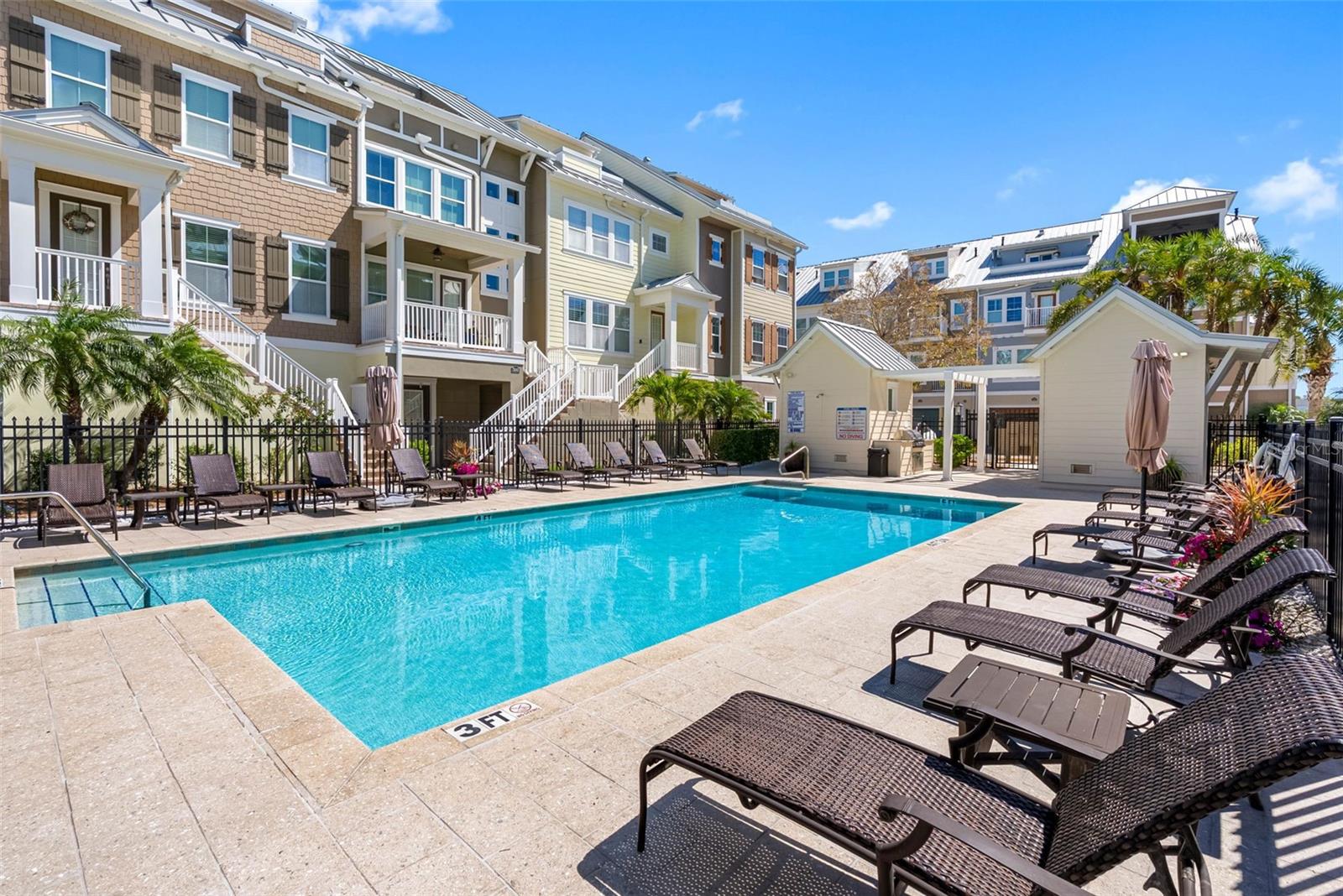 Listing photo id 39 for 19915 Gulf Boulevard 506