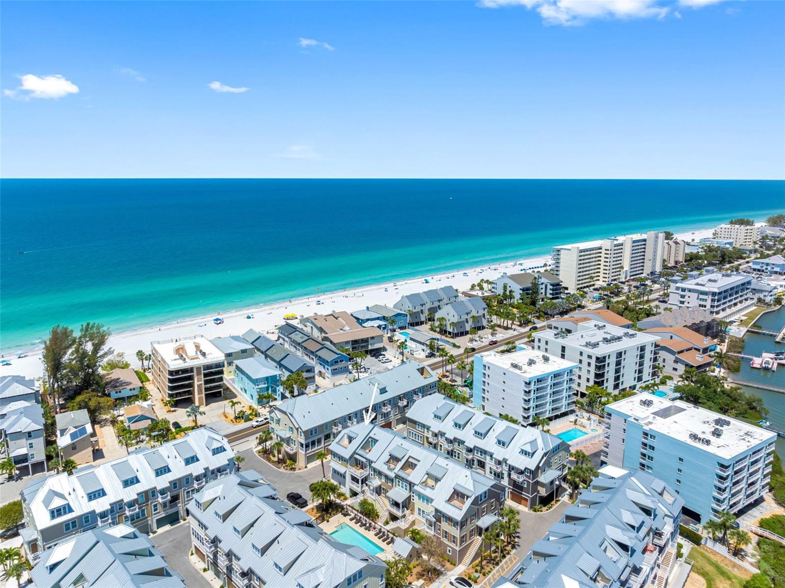 Listing photo id 45 for 19915 Gulf Boulevard 506
