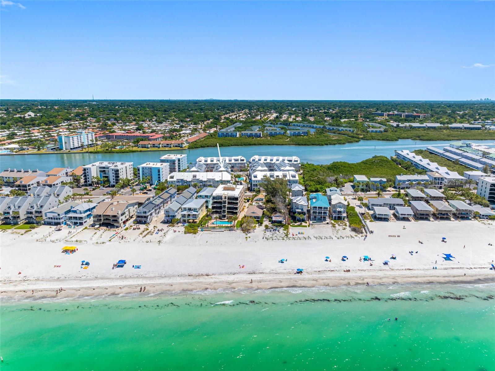 Listing photo id 48 for 19915 Gulf Boulevard 506