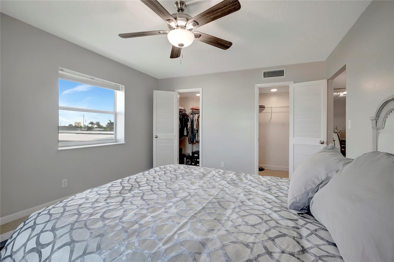 Image 53 of 83 For 400 64th Avenue 202