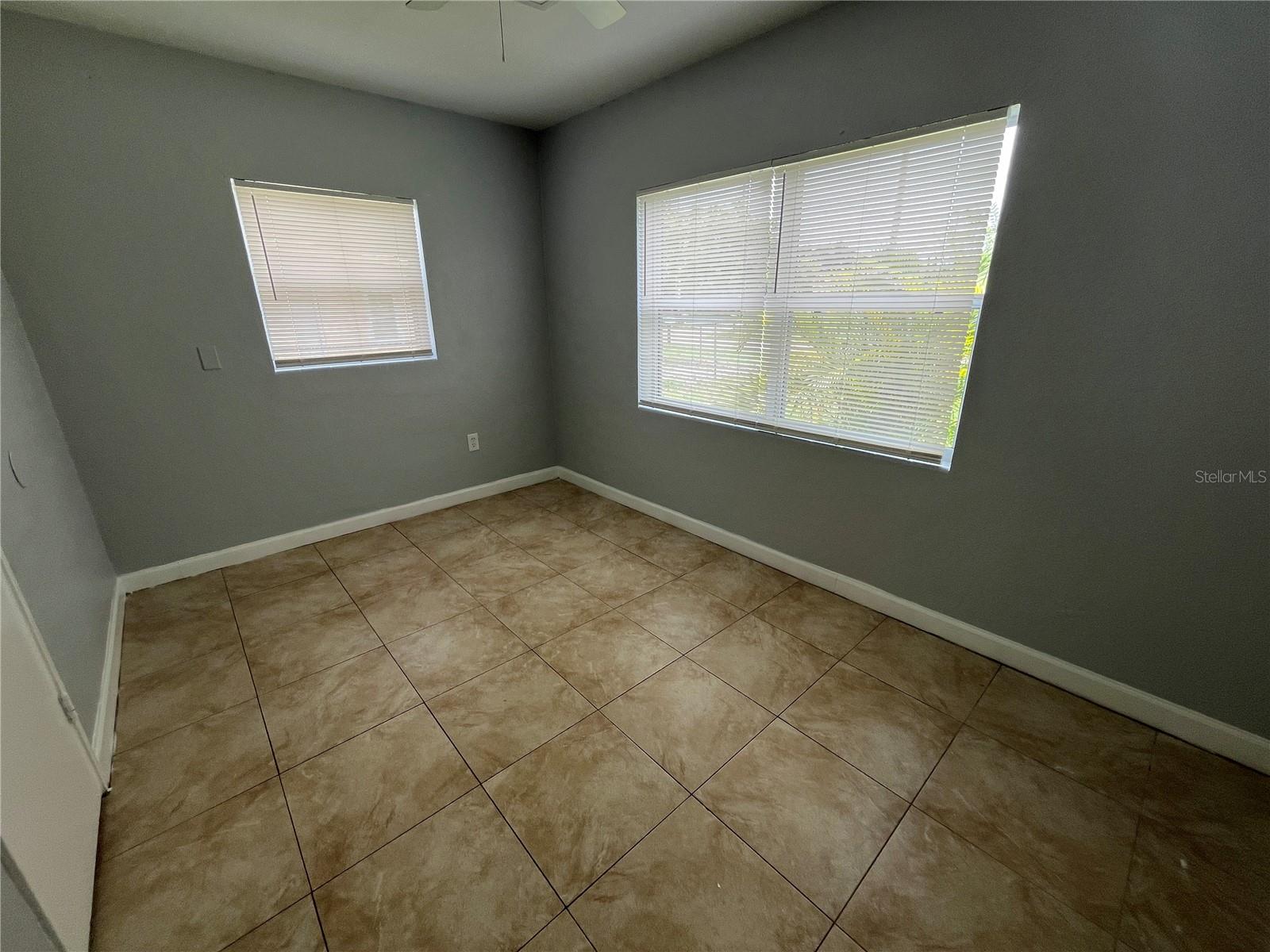 Image 6 of 8 For 4203 Lake Lawne Avenue