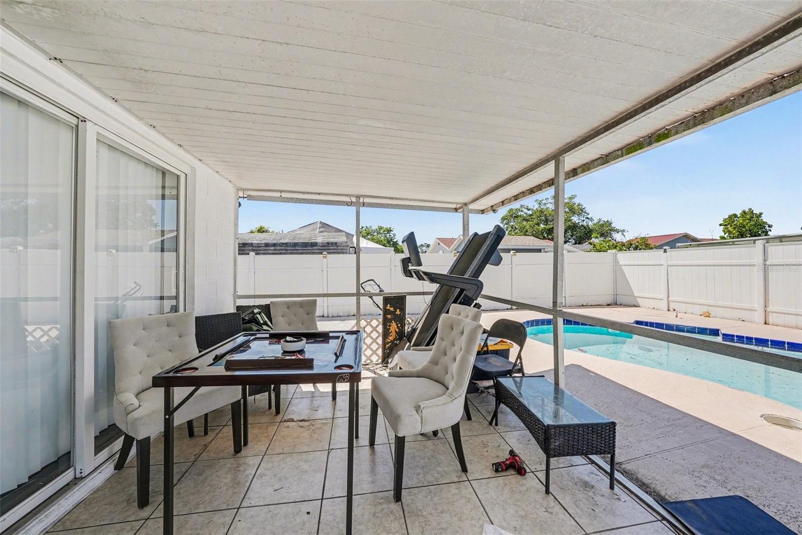 Image 21 of 34 For 10119 Chimney Hill Court