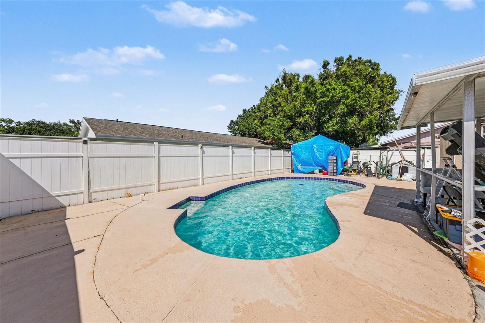 Image 23 of 34 For 10119 Chimney Hill Court