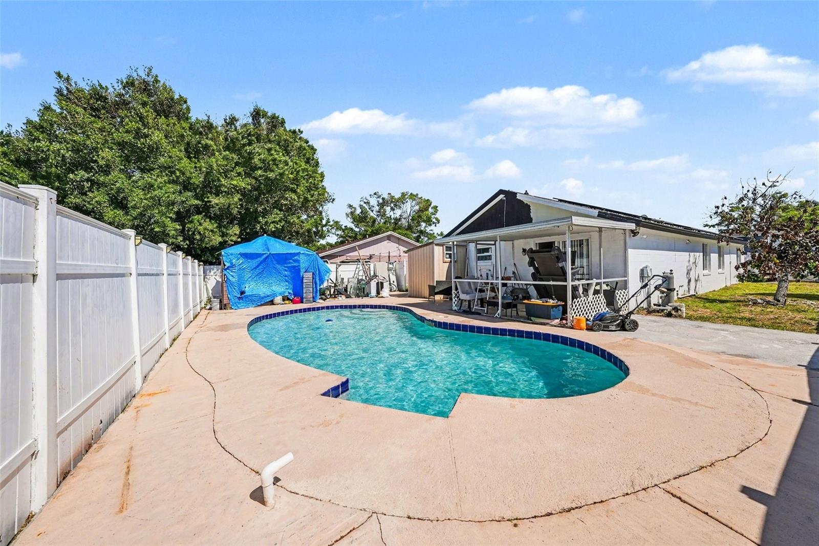 Image 24 of 34 For 10119 Chimney Hill Court