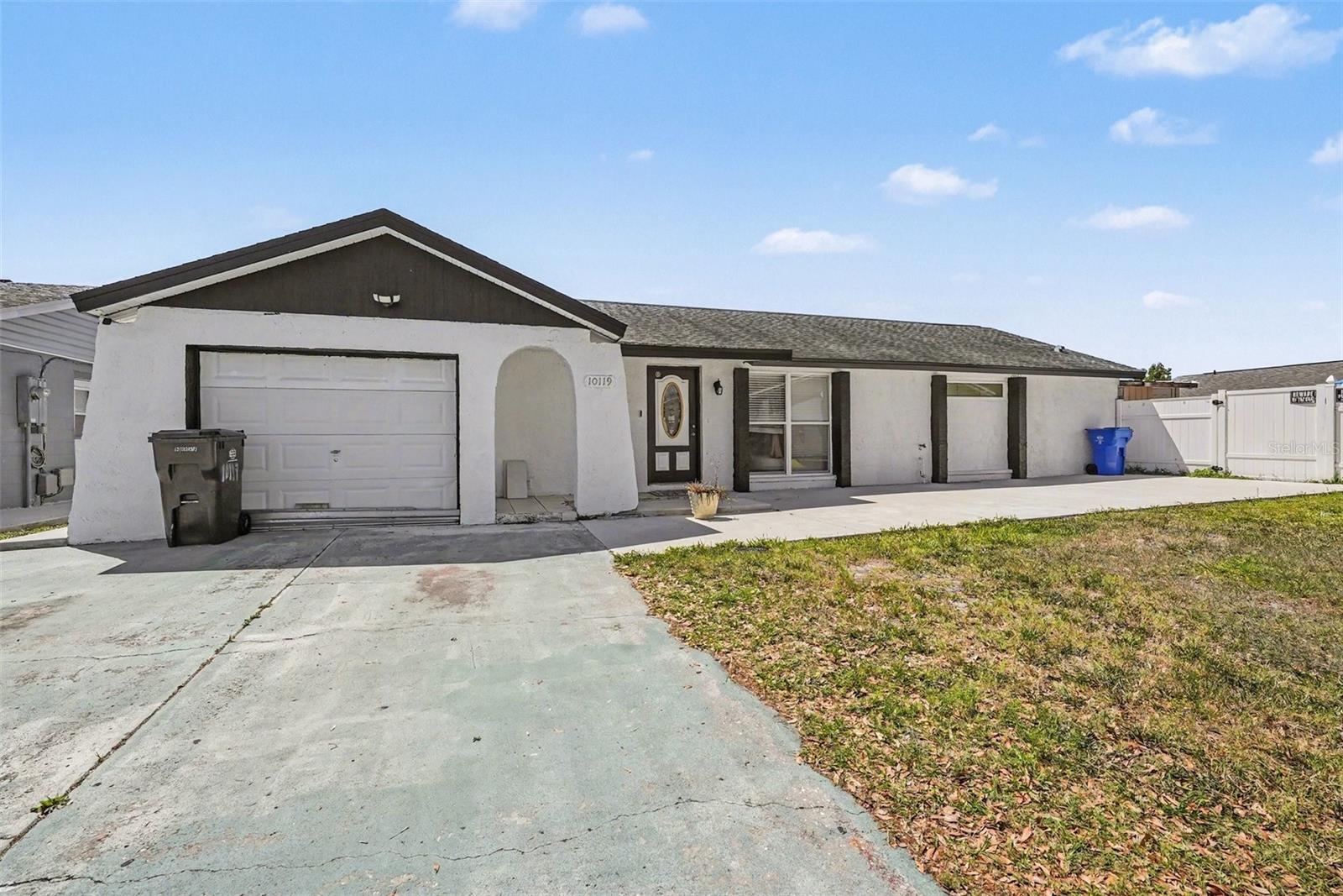 Image 26 of 34 For 10119 Chimney Hill Court