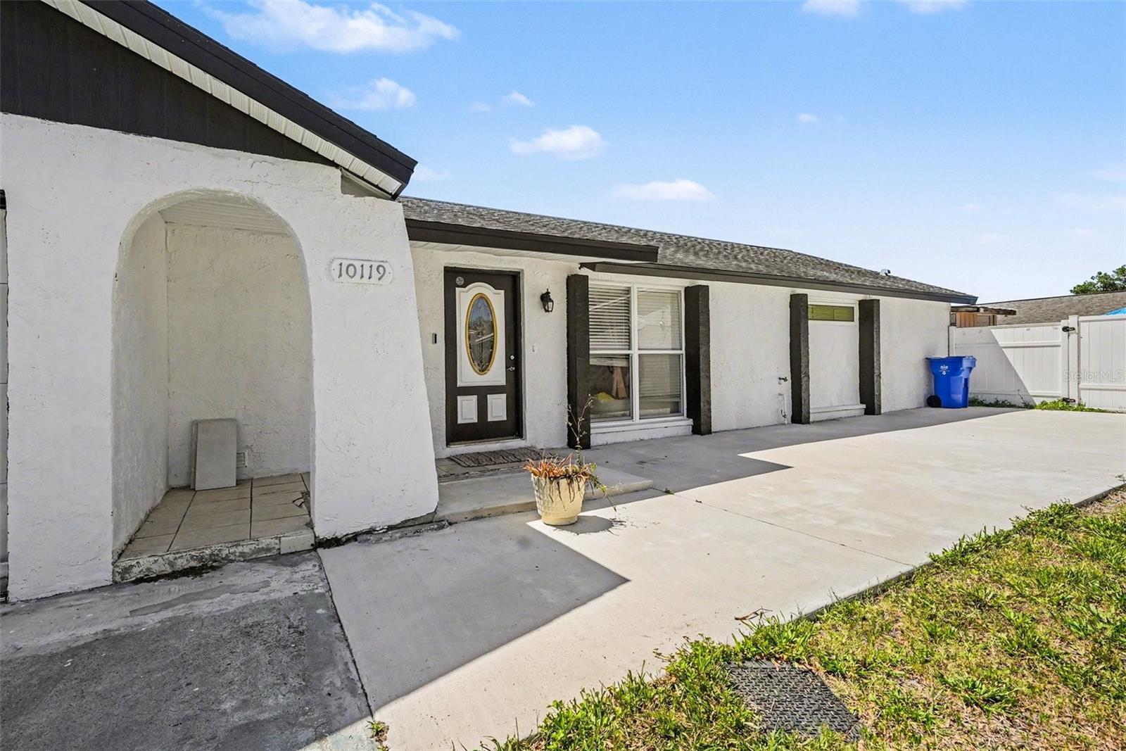 Image 28 of 34 For 10119 Chimney Hill Court