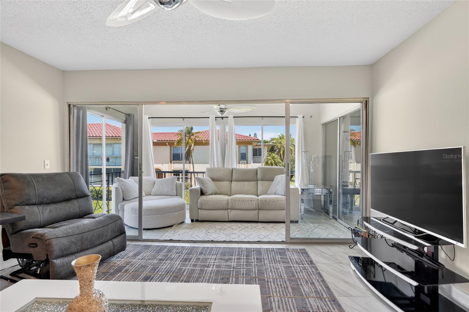 Image 16 of 35 For 19029 Us Highway 19 N 6-16