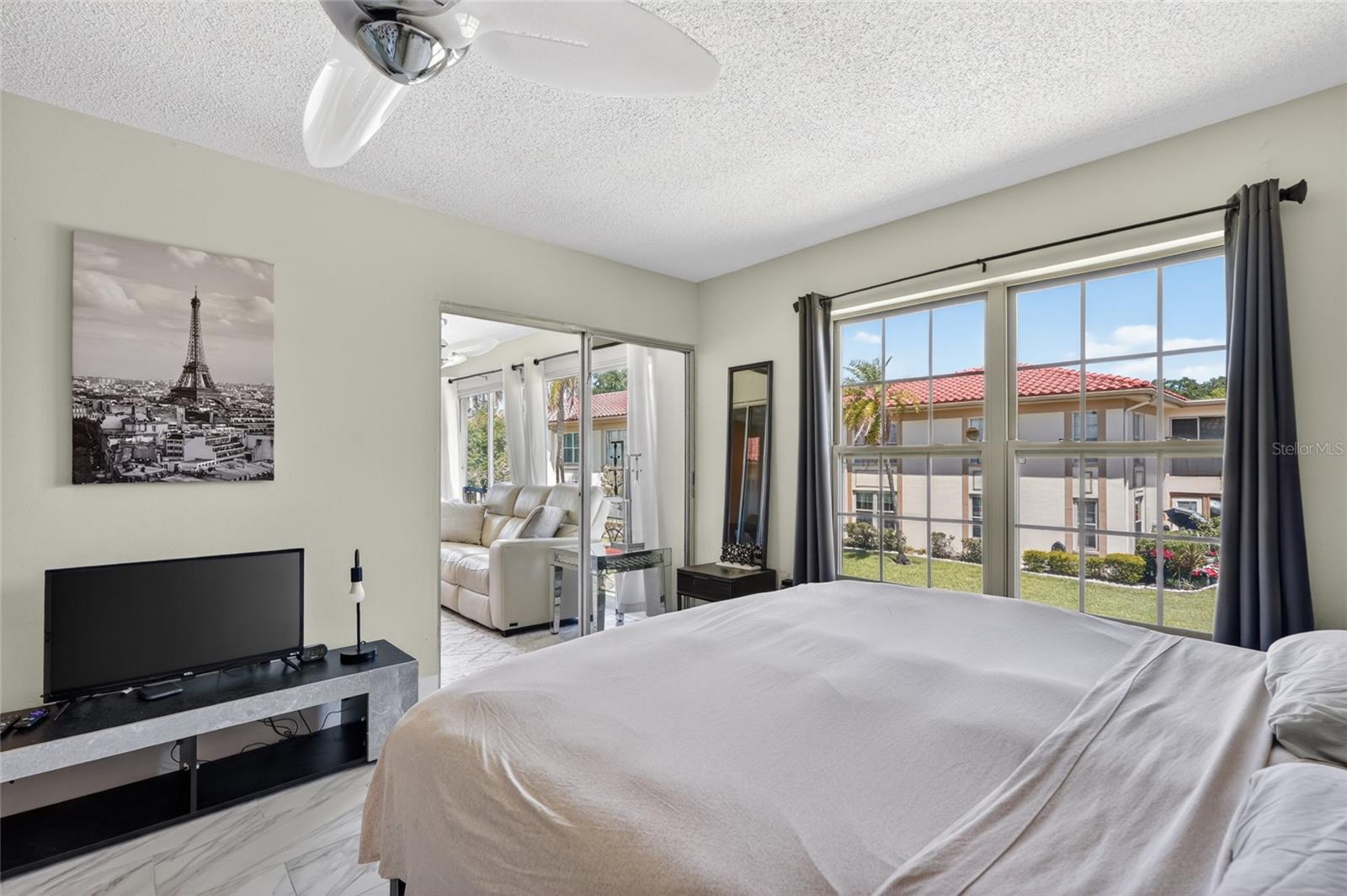 Image 19 of 35 For 19029 Us Highway 19 N 6-16