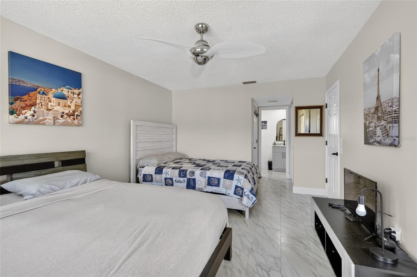 Image 22 of 35 For 19029 Us Highway 19 N 6-16